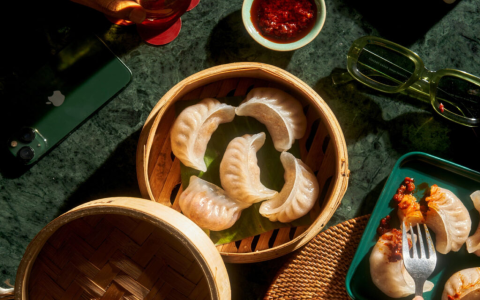 Quickly Learn the Difference: Dim Sum vs Momo Explained