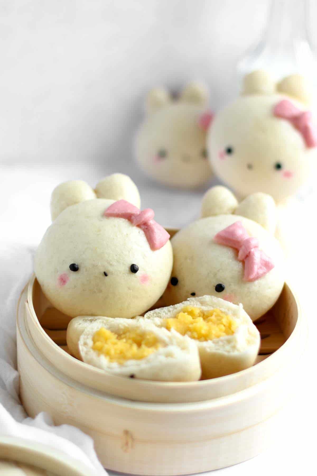 Dim sum custard bun where to buy? Find the best ones here!