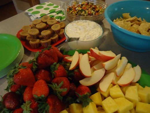 Party Food Ideas for 100 Guests: Simple and Delicious Recipes to Feed a Large Crowd (Easy Dishes to Satisfy Everyone)