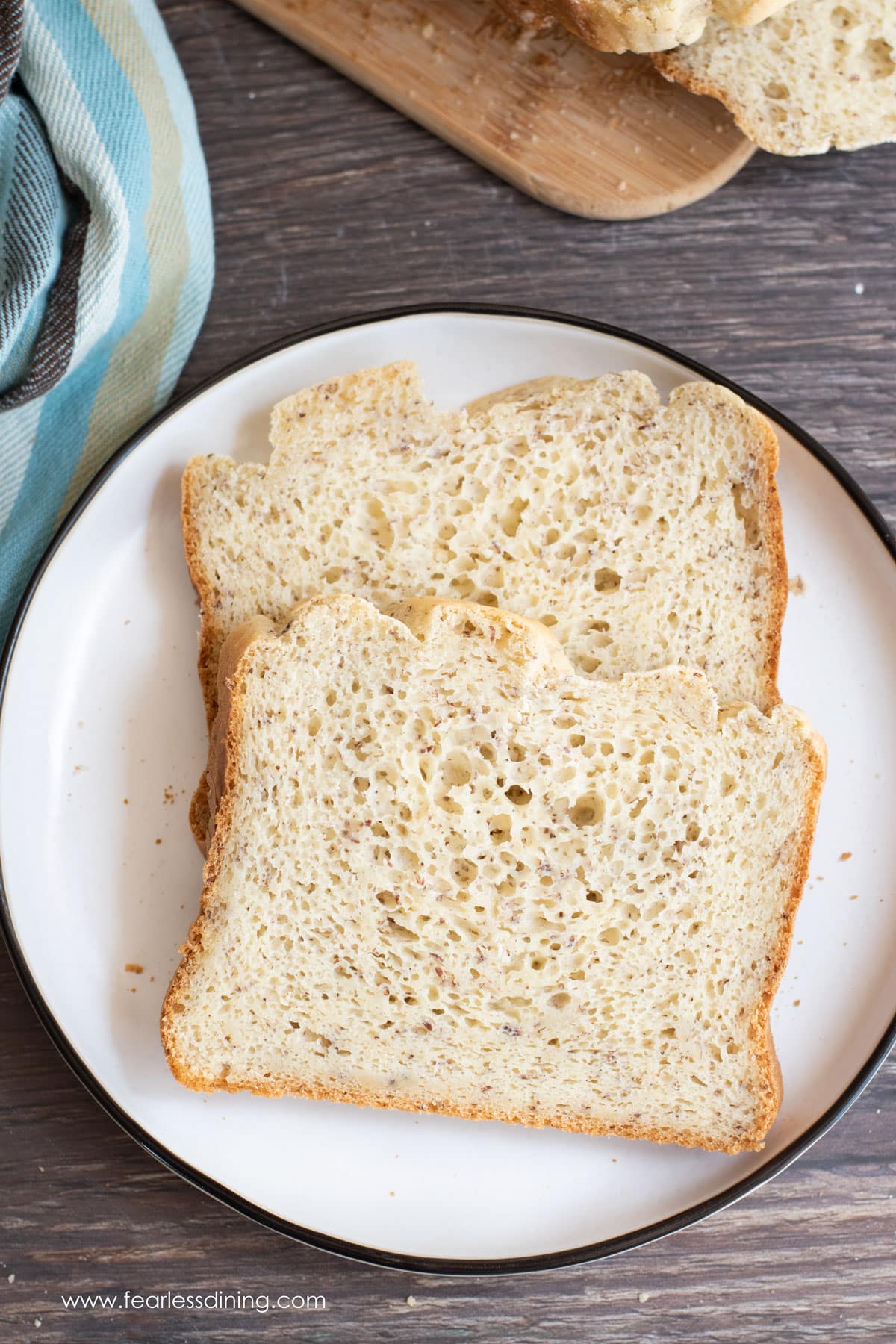 How to get fluffy results with a gluten free bread machine recipe? Master the technique right here.