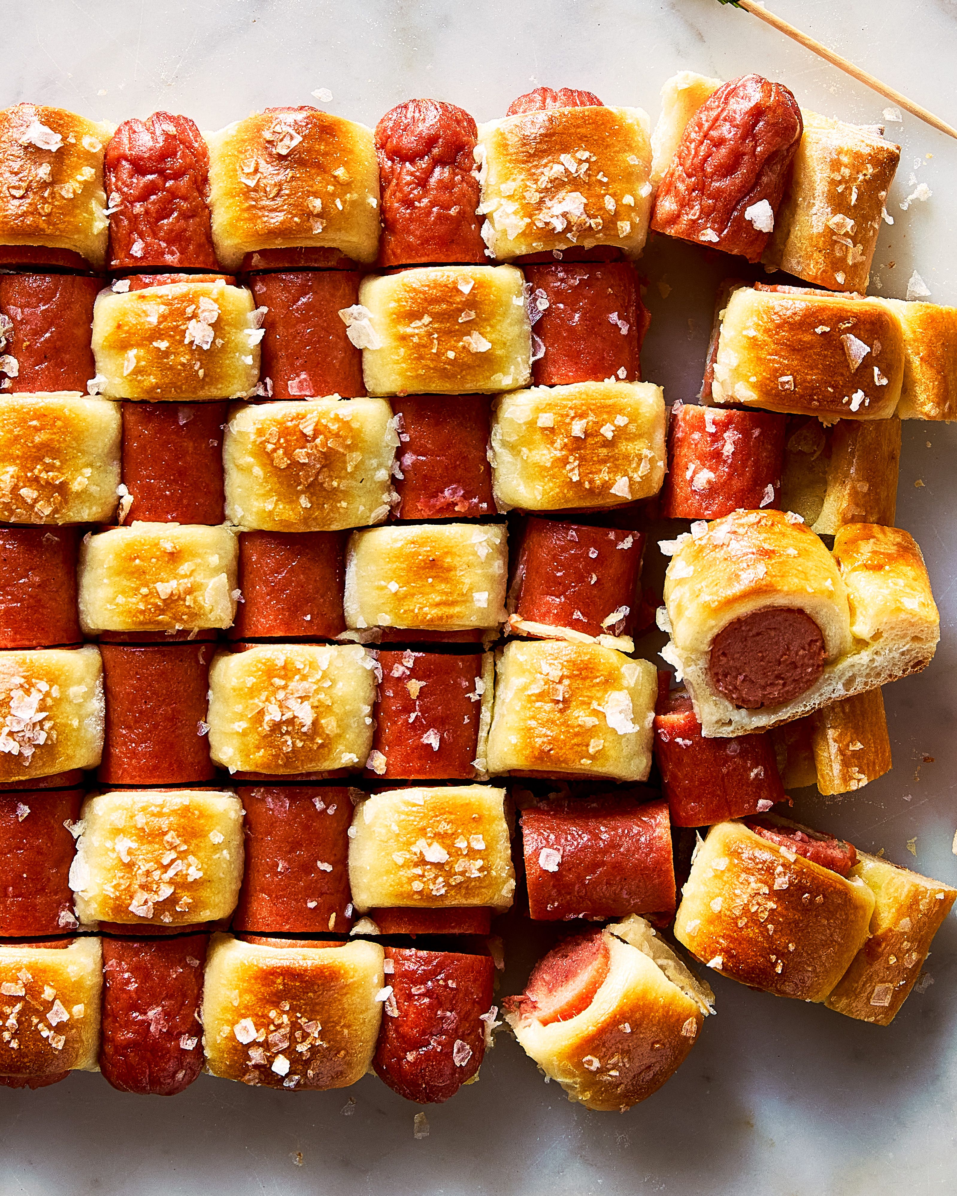 Need last minute party food fast? These super easy recipes will definitely impress all your guests.