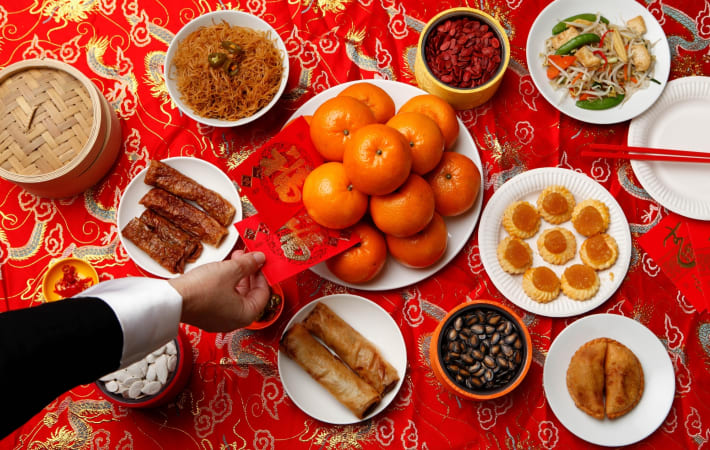 Must have food for chinese new year party? Discover dishes that bring good fortune!