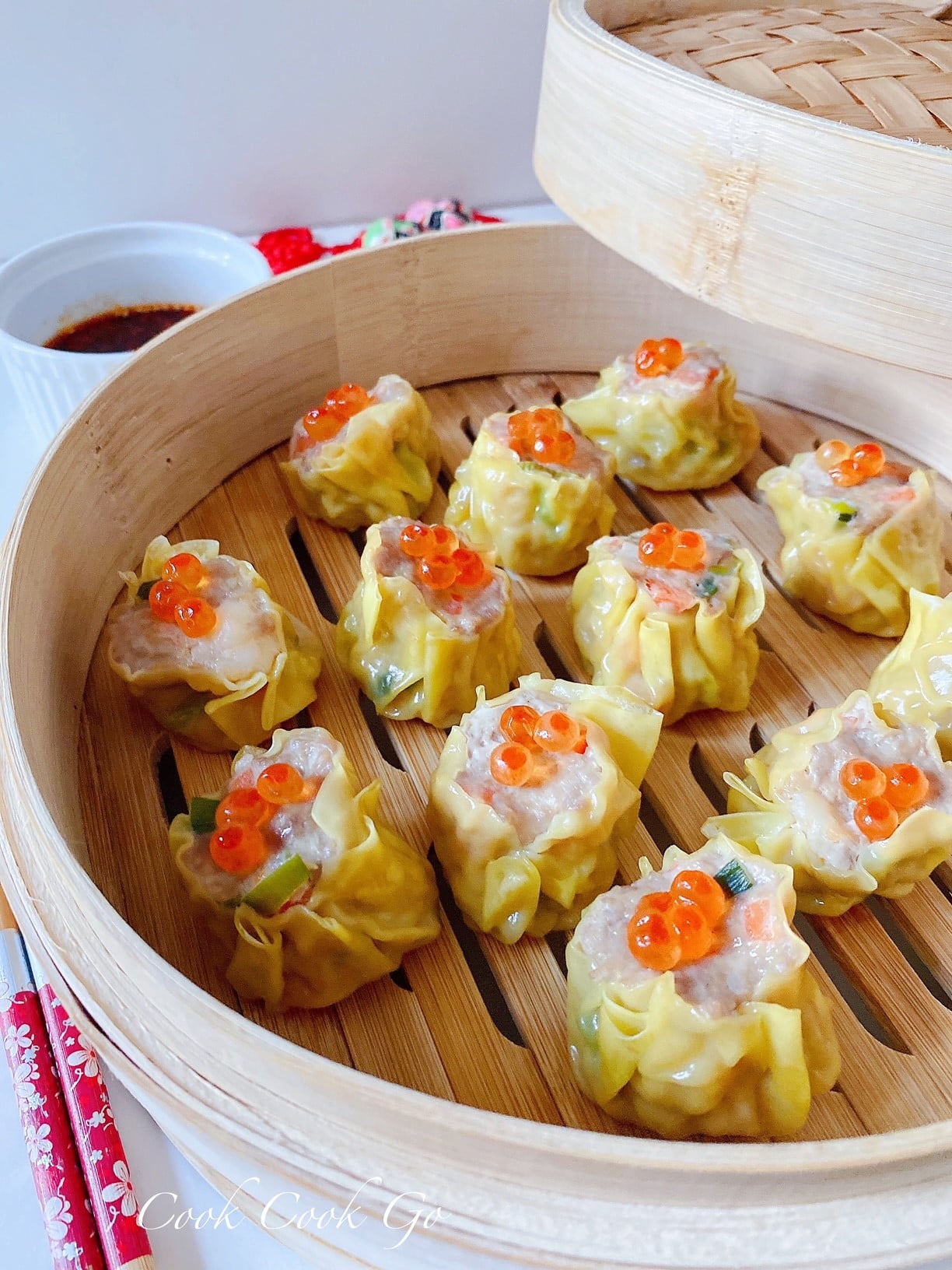 What makes a good dim sum recipe video? Find clear instructions for delicious homemade treats.
