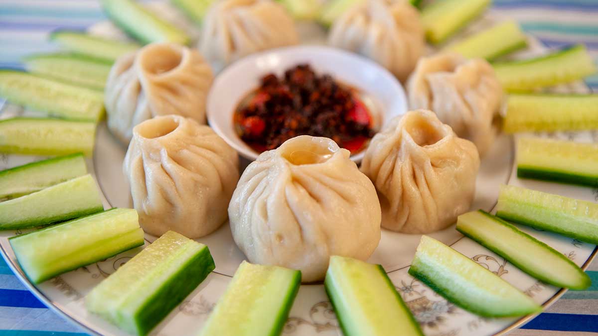 Easy dim sum momos recipe to make at home? Follow our simple and tasty guide!