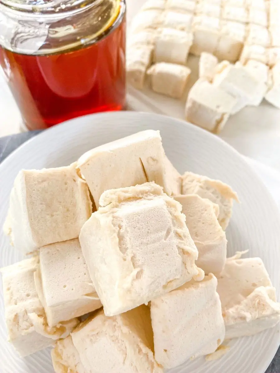Making a quick and easy marshmallow recipe is super simple! (You only need a few kitchen staples!)