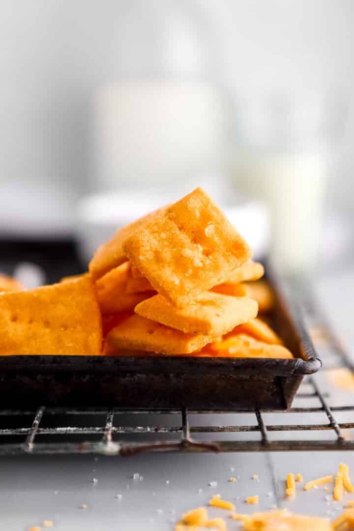 Need an Easy Gluten Free Cheez Its Recipe? Follow These Quick Steps for a Tasty Treat!