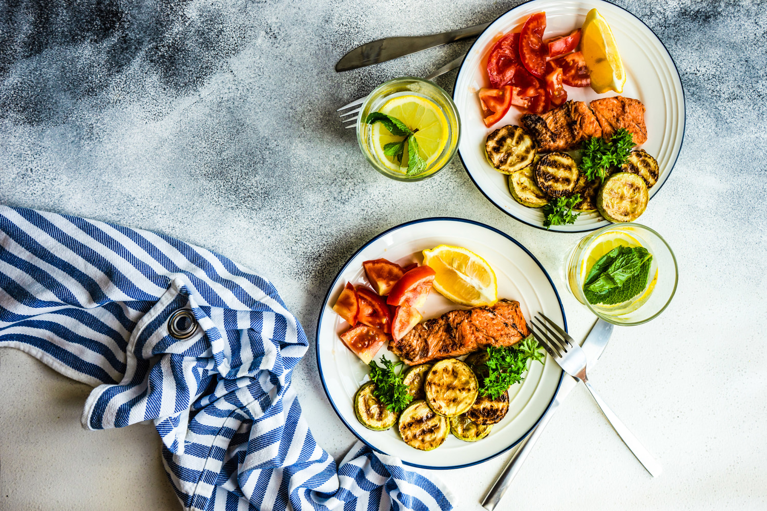 Want an easy gluten free low carb diet plan? Our tips help you eat well without the usual fuss!
