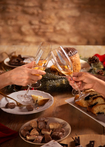 How to choose the best paris themed party food? Use these quick tips for an authentic French feel.