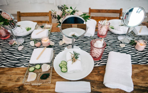 Spa party food for your awesome get together? (Make friends say wow with these cool and easy bites)