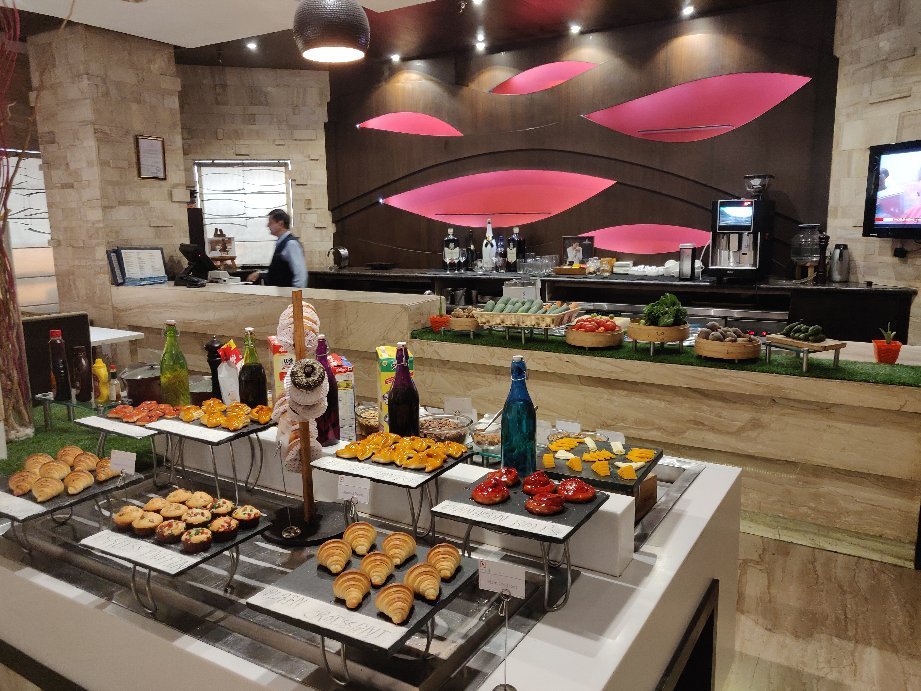 What are some good gluten free restaurants in Ludhiana? Explore these options for your next meal out.