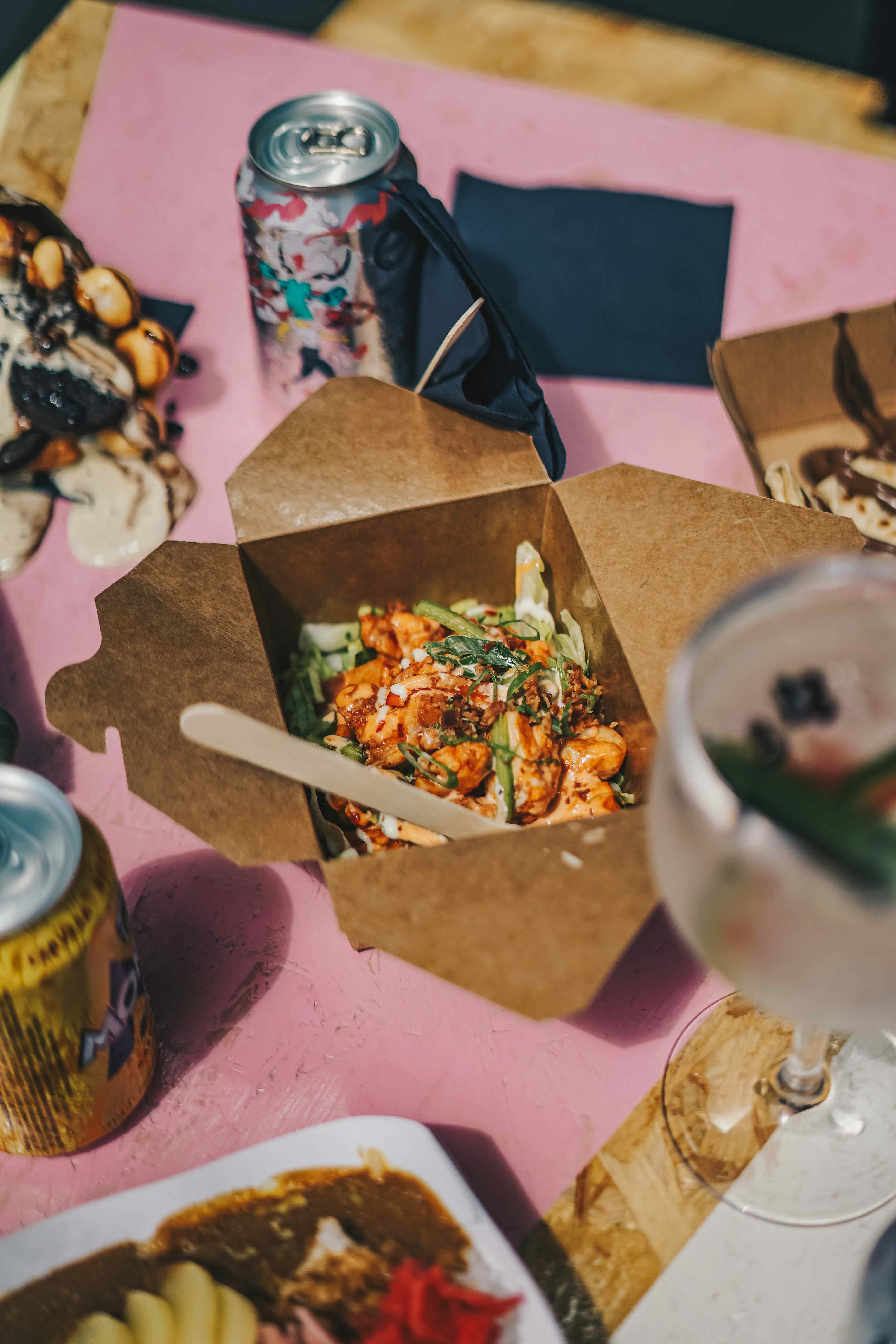 Want to use 3rd party food delivery services? Here's how to boost your sales with them!
