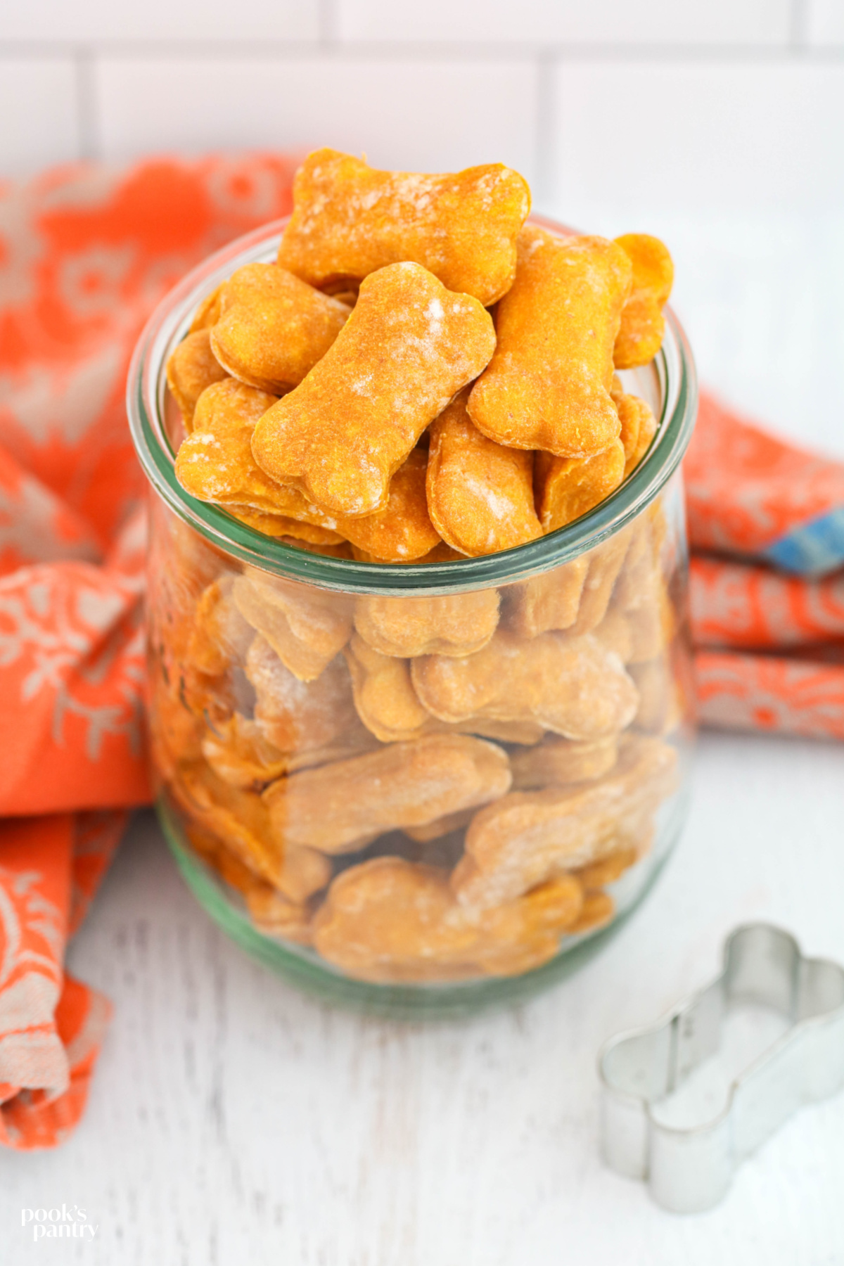 Looking for the best quick and easy dog biscuit recipes? (We have got you covered with these options)