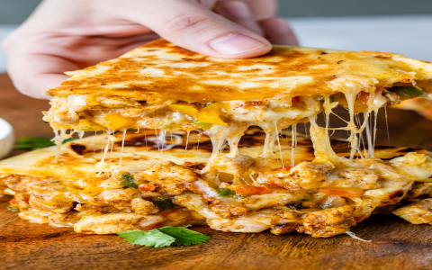 Need the best party food for large groups on a budget? (Delicious, cheap ideas that wont disappoint!)