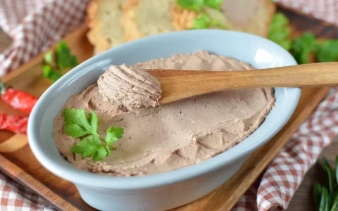 How to make quick easy chicken liver pate? (Follow these simple steps for a delicious spread)