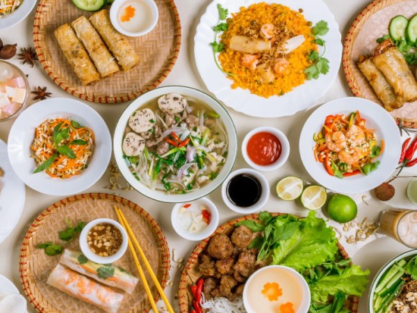Planning a party? Get the best vietnamese party food: These options are tasty and super simple to make.