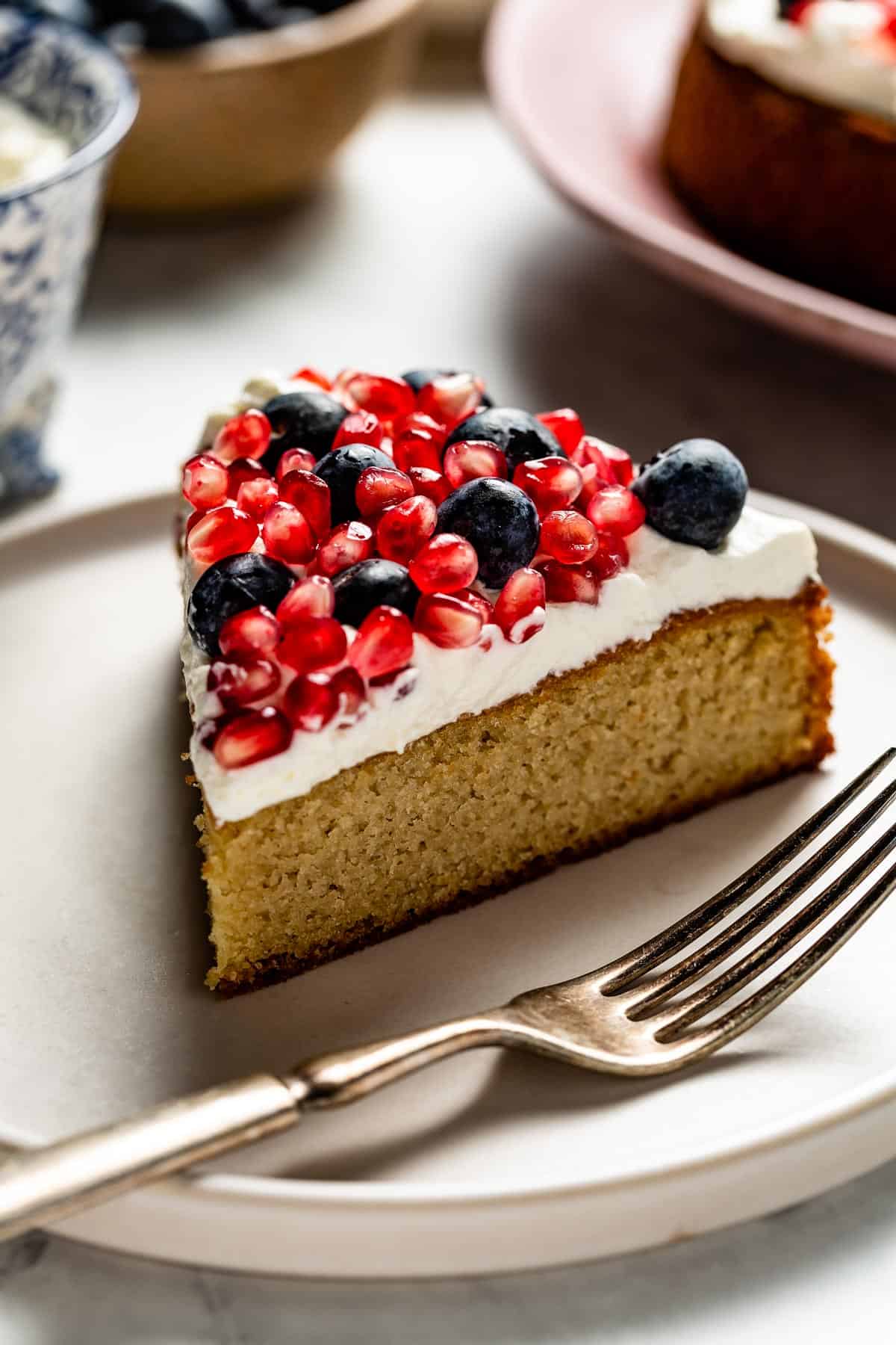 Making Gluten Free Vanilla Cake Almond Flour Simple? (Our guide helps you bake it perfectly every time!)
