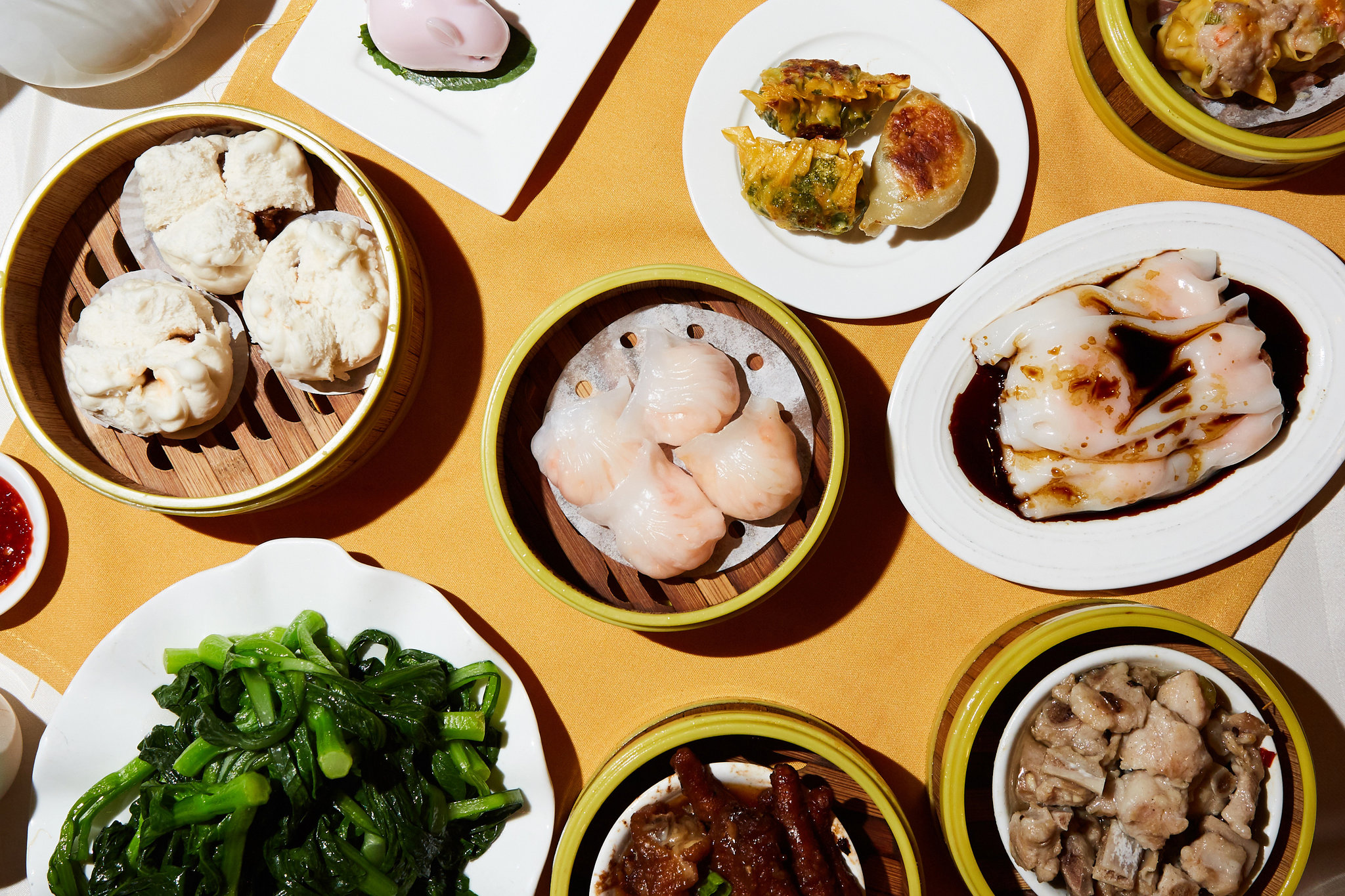 What are the best dim sum vegetables to order? Discover our top healthy and yummy picks now!